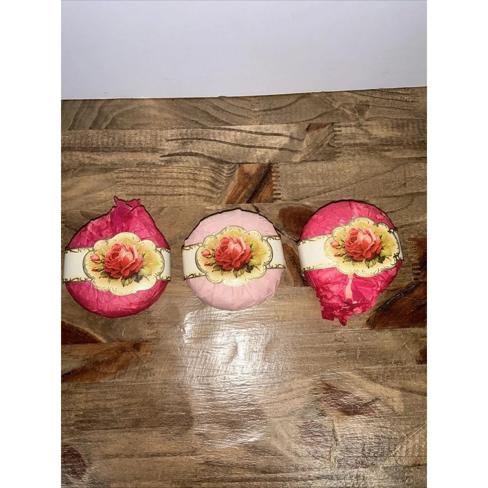 Vintage Victorian Edwardian Rose Beauty‎ Perfumed Soaps Germany NOS Set of 3